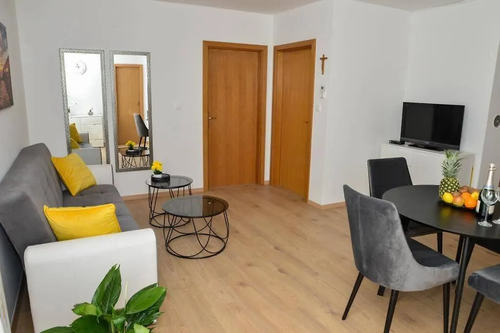Apartment Longin Zadar