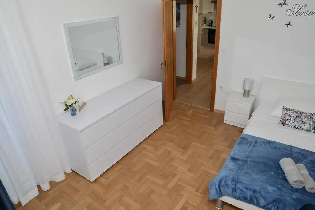 Apartment Longin Zadar